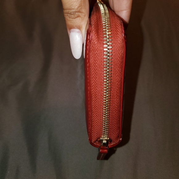 Micro Gg Pattern Patent Wallet - Picture 4 of 9